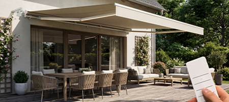 Terrassmarkis med motor​